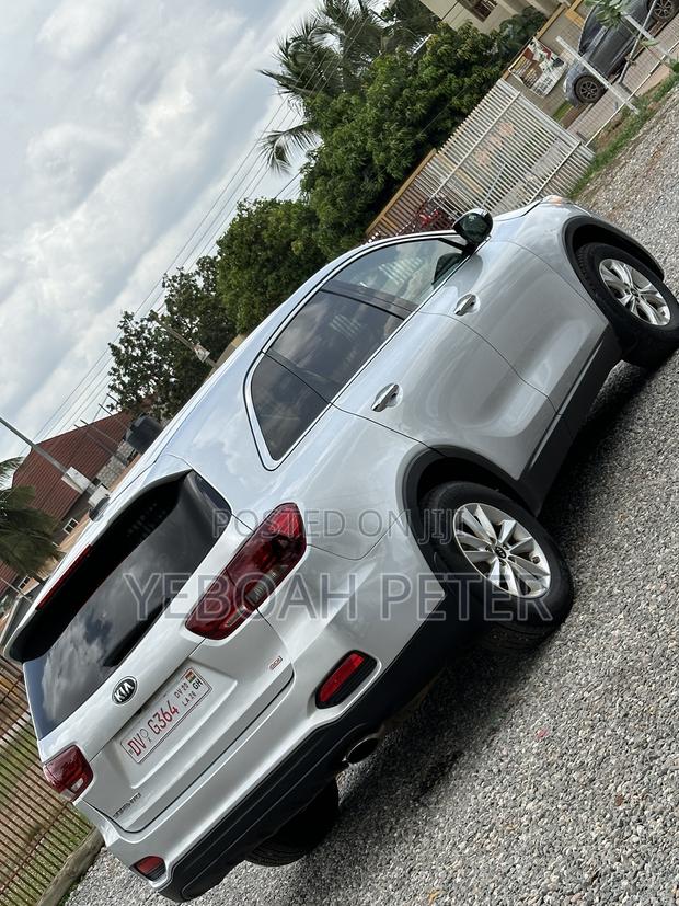 Kia Sorento 2019 Silver