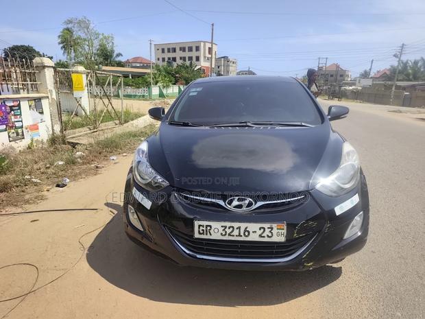 Hyundai Elantra 2013 Black