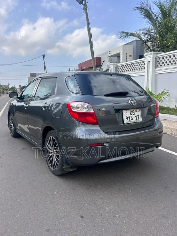 Toyota Matrix 2010 Gray