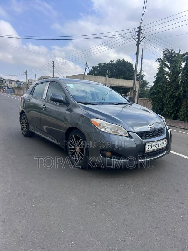 Toyota Matrix 2010 Gray
