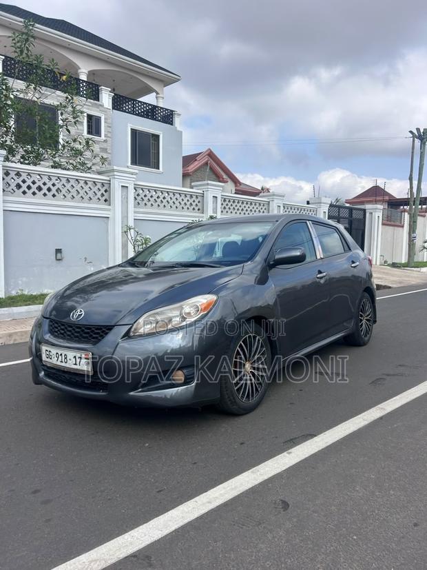 Toyota Matrix 2010 Gray