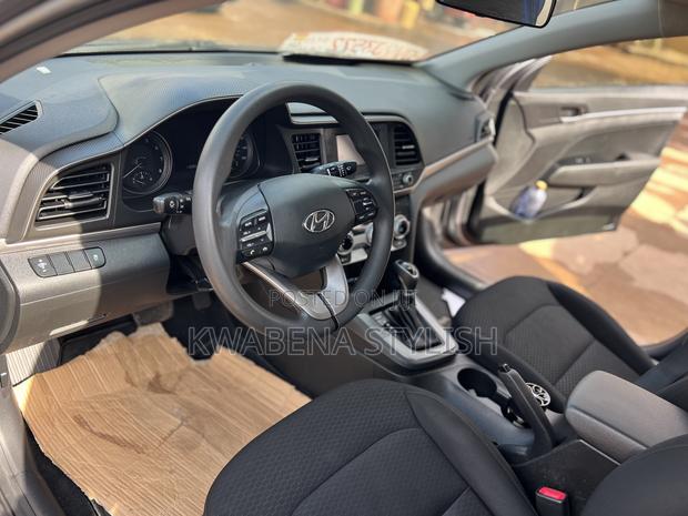 Hyundai Elantra SE 2019 Gray