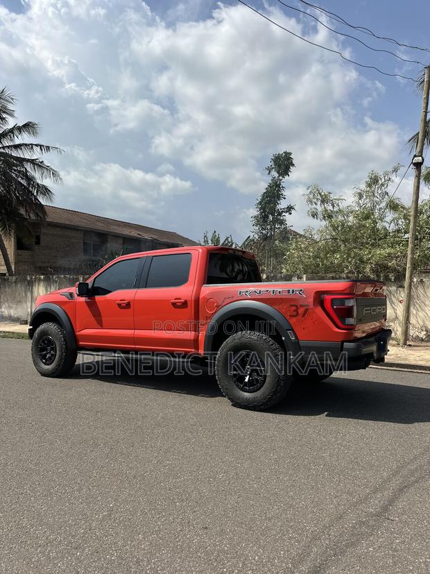 Ford F-150 Raptor 2023 Orange