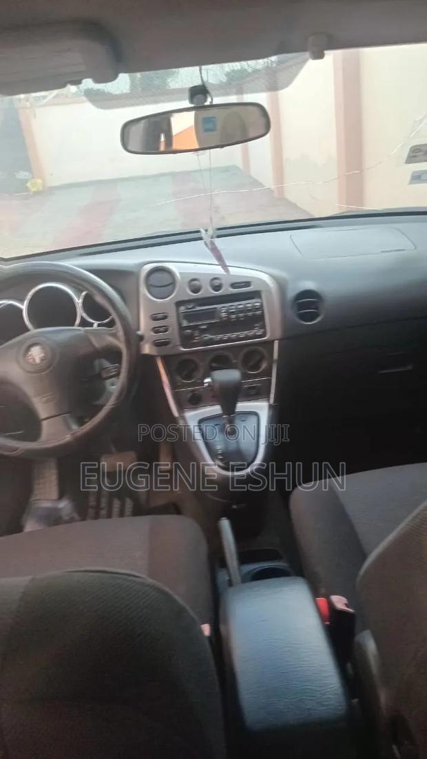 Pontiac Vibe 2006 Gray