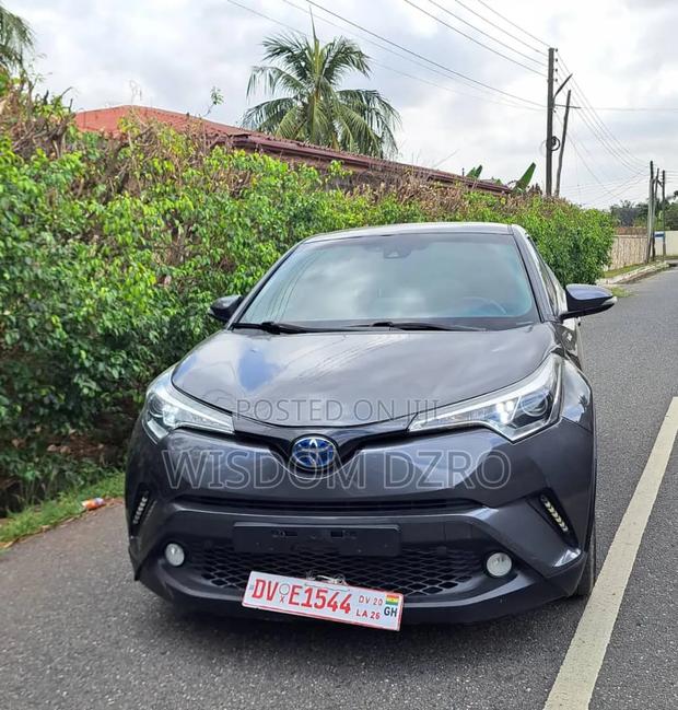 Toyota C-HR 2017 Gray