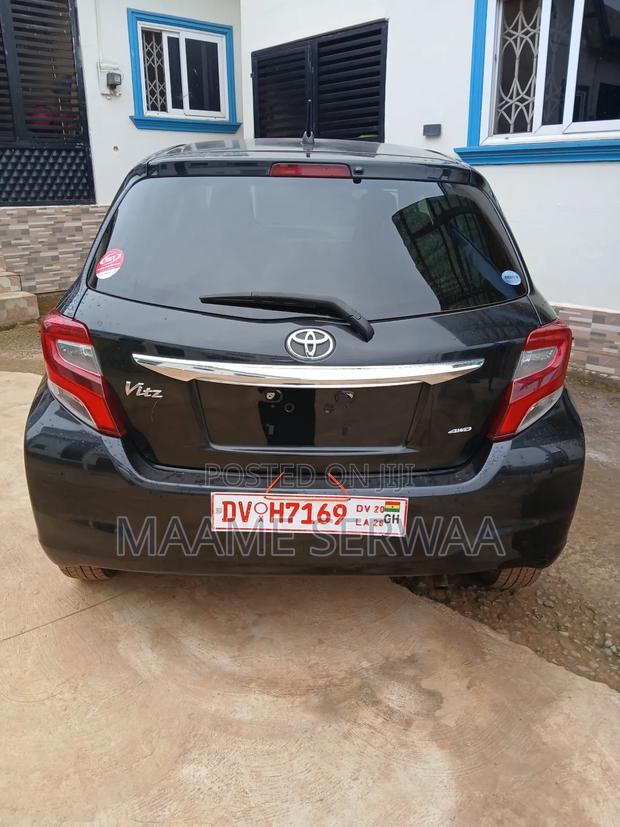 Toyota Vitz 2015 Black