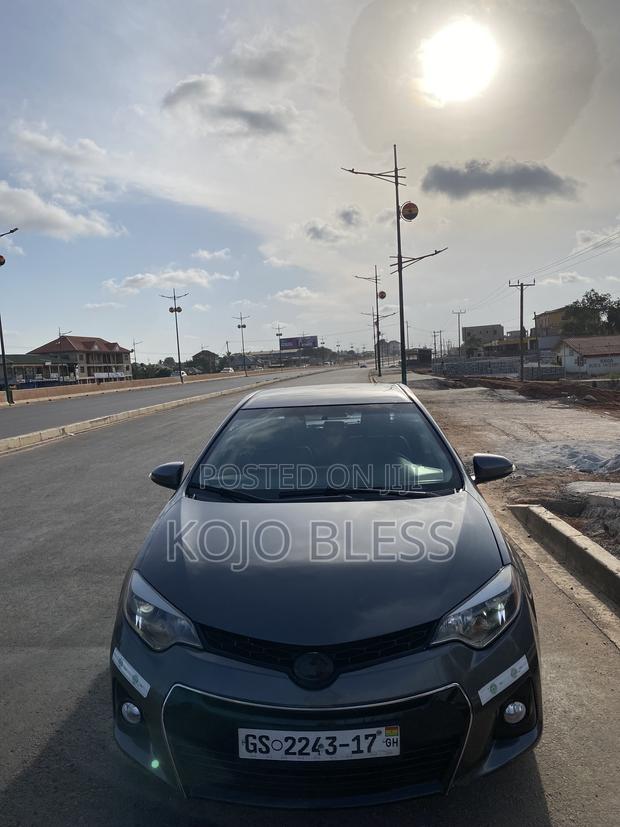 Toyota Corolla S Plus 4dr Sedan (1.8L 4cyl CVT) 2016 Gray