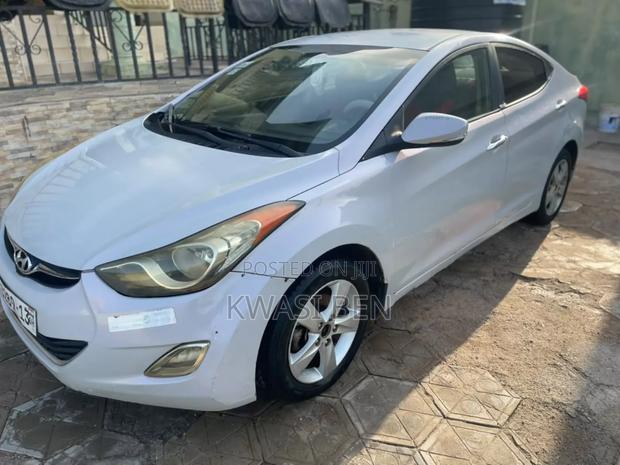 Hyundai Elantra 2013 White