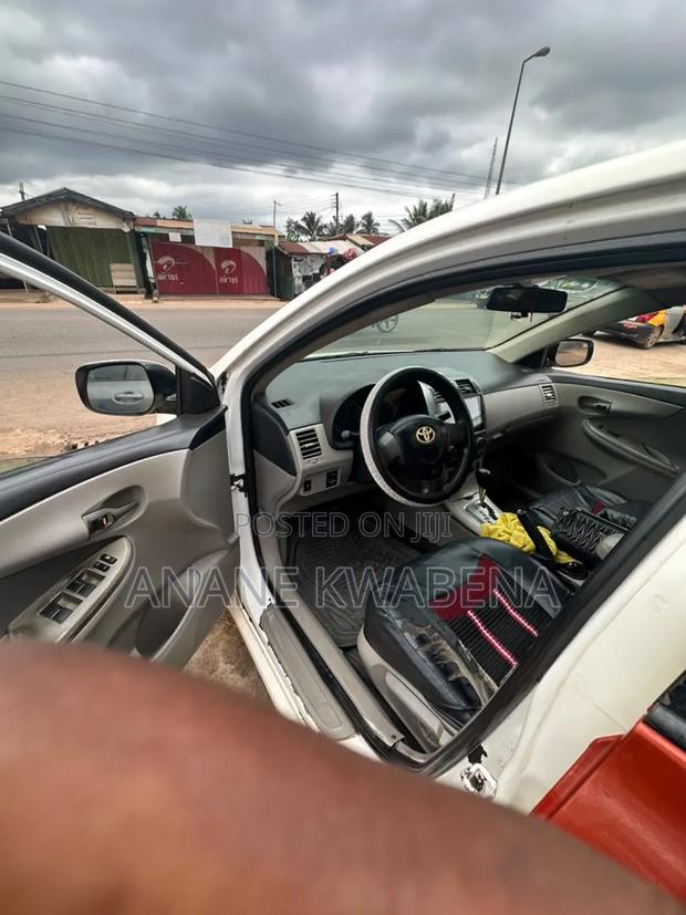 Toyota Corolla 1.8 Advanced 2009 White