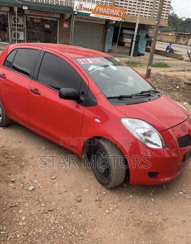Toyota Yaris 2010 Red