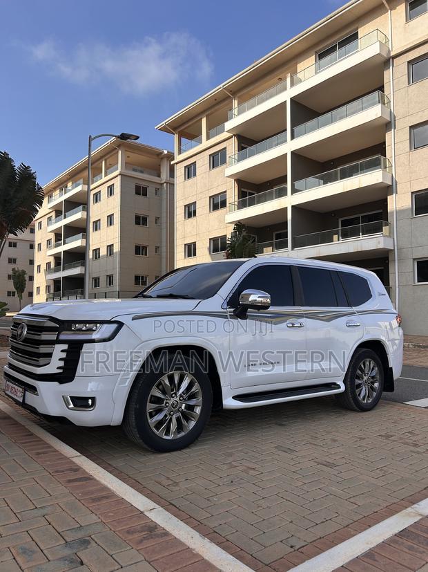Toyota Land Cruiser 2015 Pearl