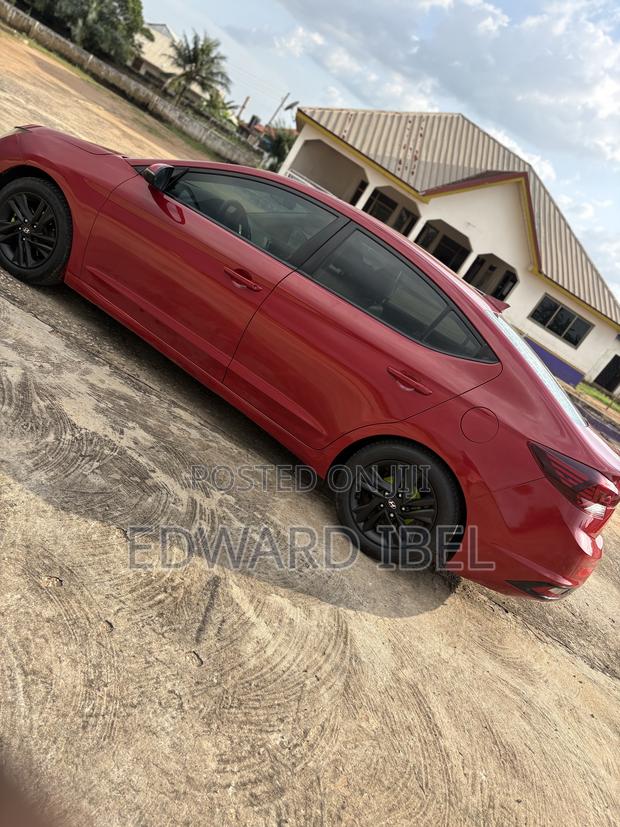 Hyundai Elantra SEL 2019 Red