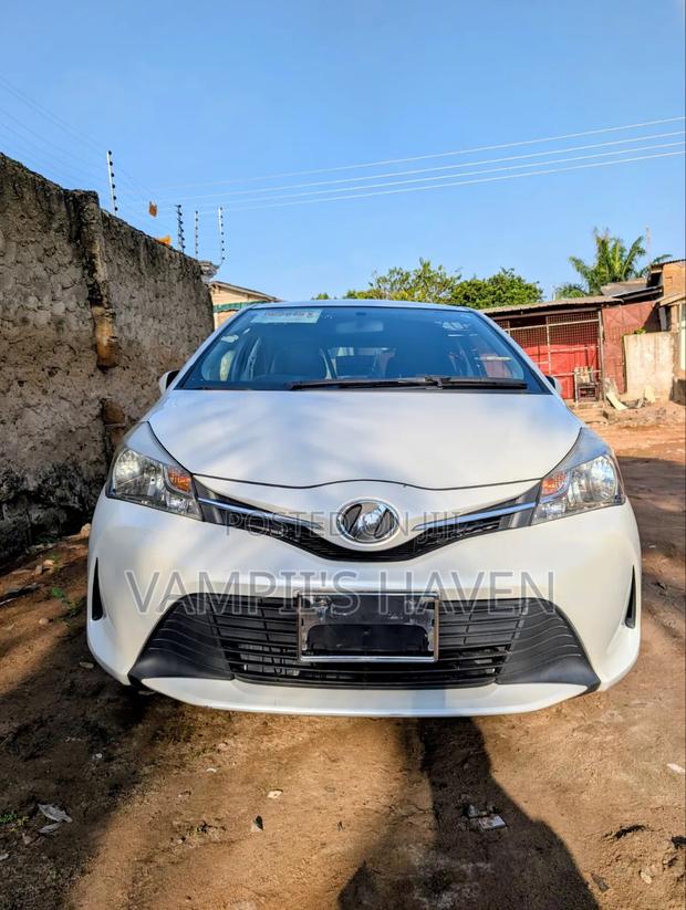 Toyota Vitz 1.3 AWD 5dr 2015 White