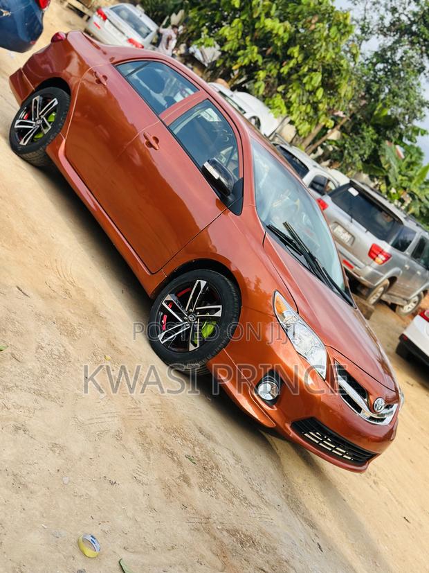 Toyota Corolla S Special Edition 4dr Sedan (1.8L 4cyl 4A) 2013 Orange