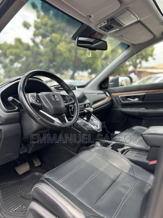 Honda CR-V Touring AWD 2018 Gray