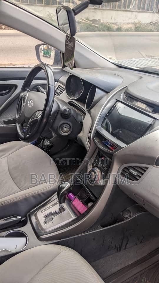 Hyundai Elantra 2012 Gray