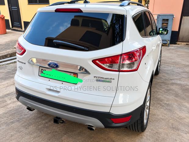 Ford Escape Titanium 4dr SUV AWD (1.6L 4cyl Turbo 6A) 2014 White