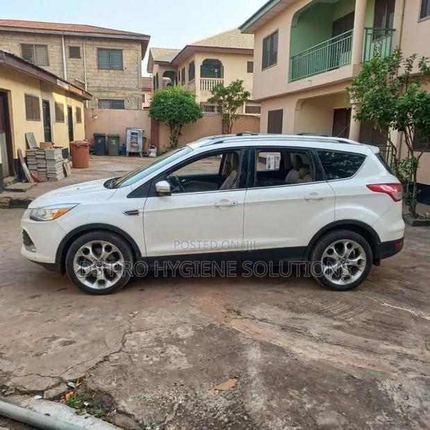 Ford Escape Titanium 4dr SUV AWD (1.6L 4cyl Turbo 6A) 2014 White