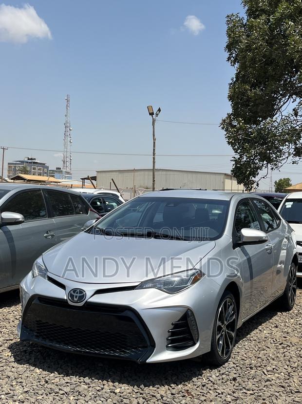 Toyota Corolla 2017 Silver