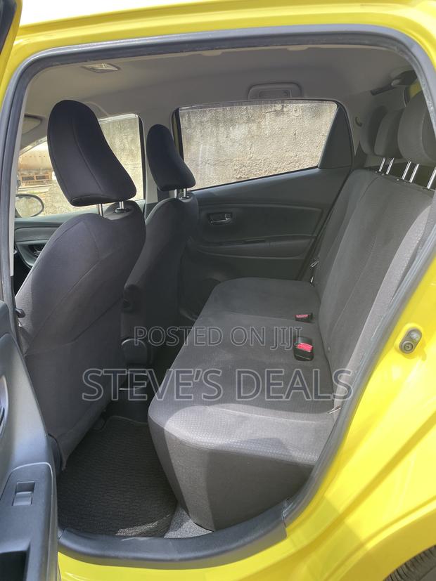 Toyota Vitz 1.3 FWD 5dr 2015 Yellow