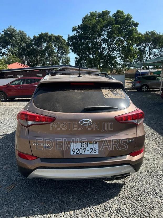 Hyundai Tucson 2017 Brown