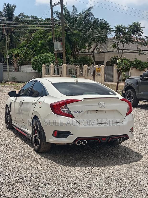 Honda Civic EX-T 2dr Coupe (1.5L 4cyl) 2016 White
