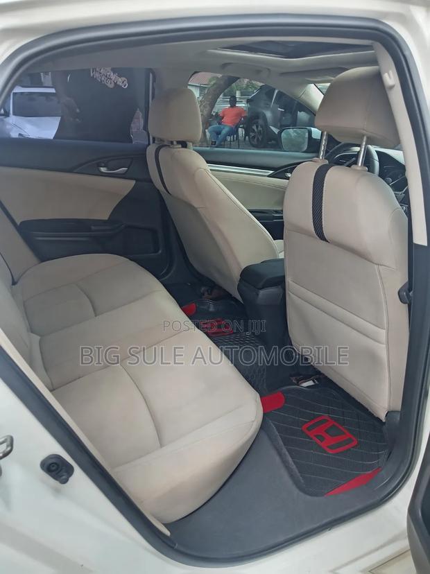 Honda Civic EX-T 2dr Coupe (1.5L 4cyl) 2016 White