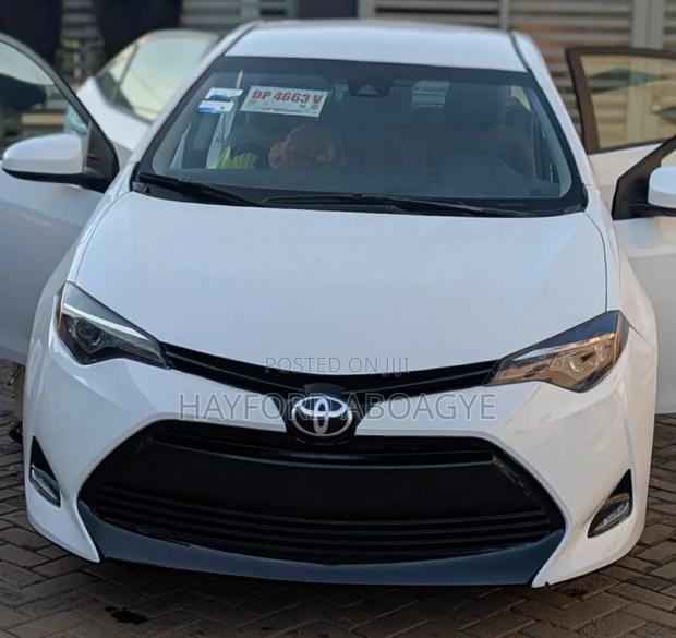 Toyota Corolla 2017 White