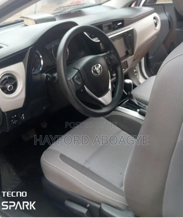 Toyota Corolla 2017 White
