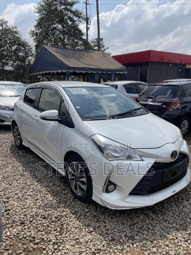 Toyota Vitz 1.3 FWD 5dr 2017 White