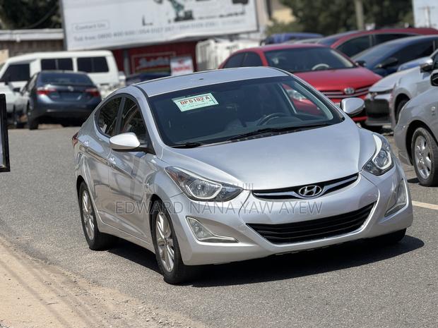 Hyundai Elantra SE Sedan FWD (1.8L 4cyl 6M) 2016 Silver
