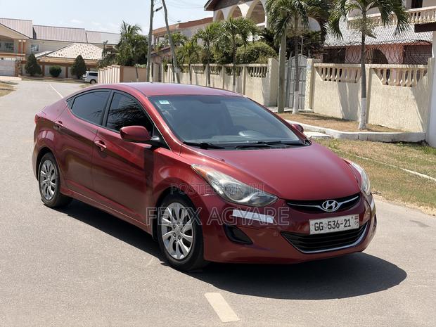 Hyundai Elantra 2013 Red