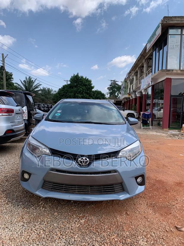 Toyota Corolla 2015