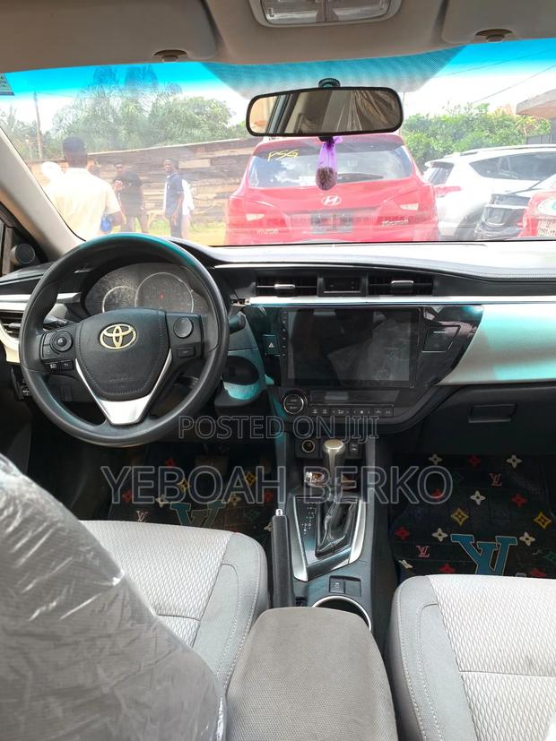 Toyota Corolla 2015
