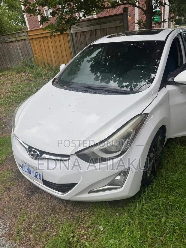 Hyundai Elantra Limited Sedan FWD (1.8L 4cyl 6A) 2016 White