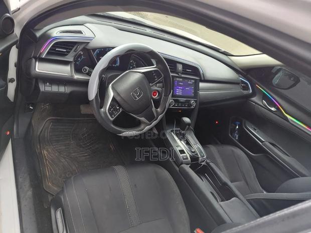 Honda Civic LX-P 2dr Coupe (2.0L 4cyl) 2016 White