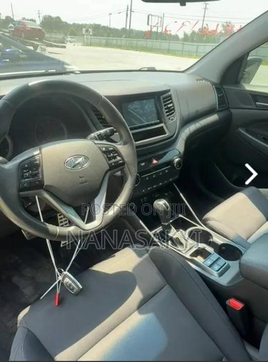 Hyundai Tucson 2017 White