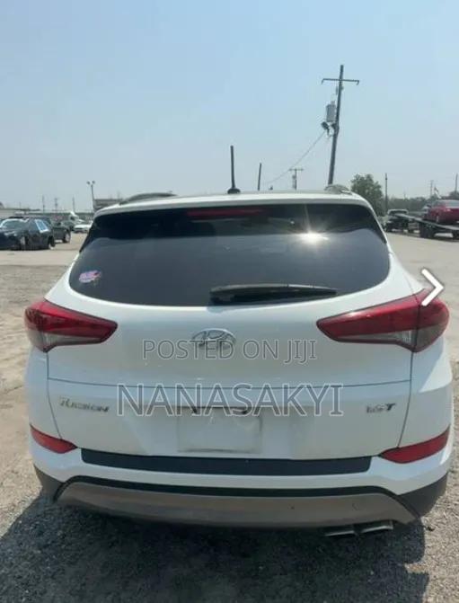 Hyundai Tucson 2017 White