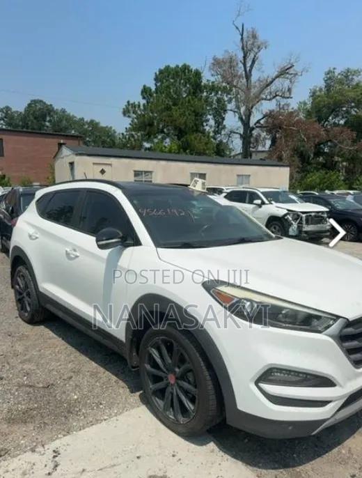 Hyundai Tucson 2017 White