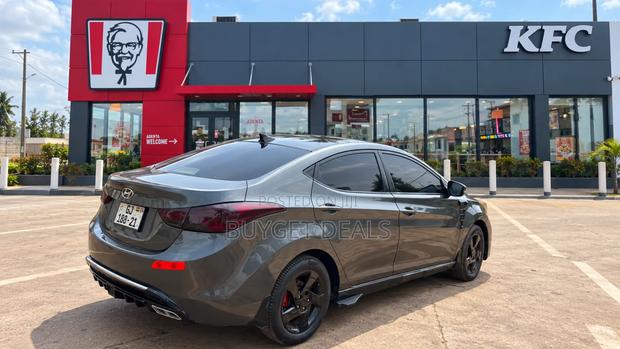 Hyundai Elantra 2012 Gray