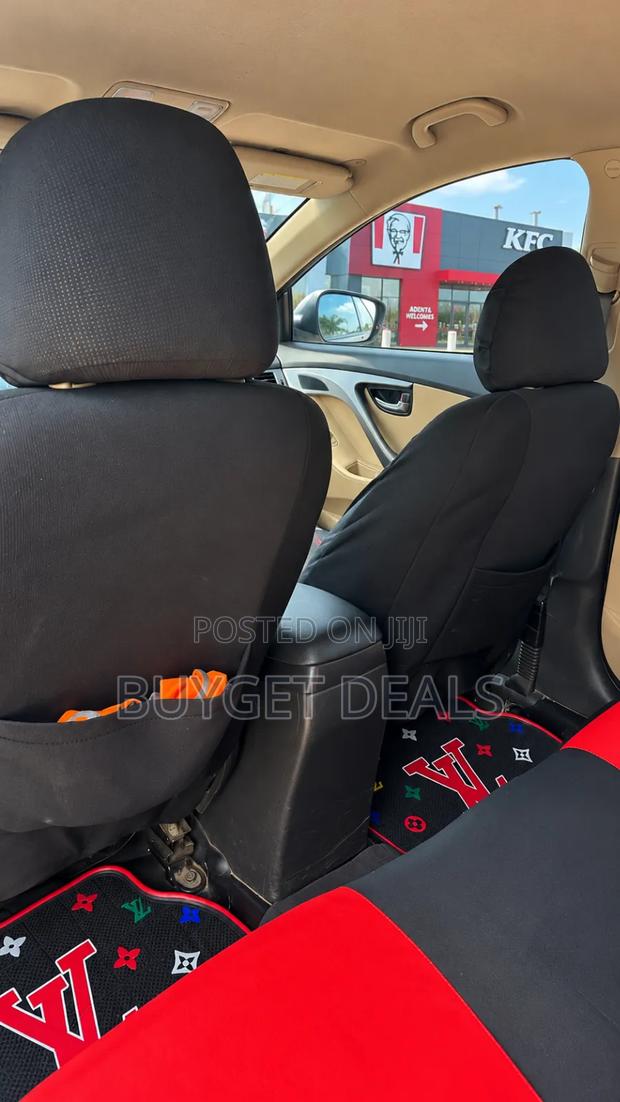 Hyundai Elantra 2012 Gray