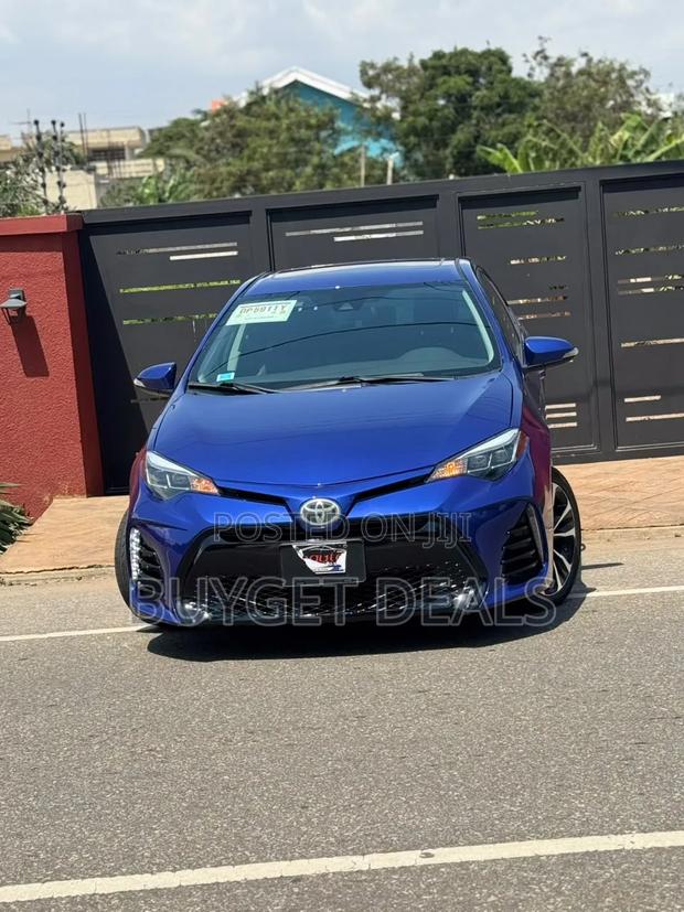 Toyota Corolla XSE 4dr Sedan (1.8L 4cyl CVT) 2017 Blue