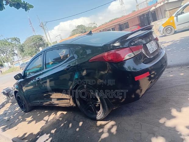 Hyundai Elantra GLS Sedan FWD (1.8L 4cyl 6A) 2013 Black