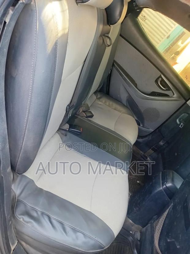 Hyundai Elantra GLS Sedan FWD (1.8L 4cyl 6A) 2013 Black