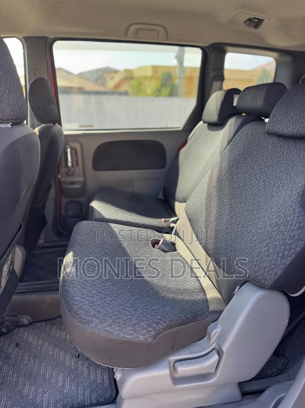 Toyota Sienta 1.5 AWD 2013 Red