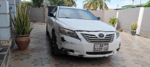Toyota Camry LE 4dr Sedan (2.5L 4cyl 6AM) 2010 White