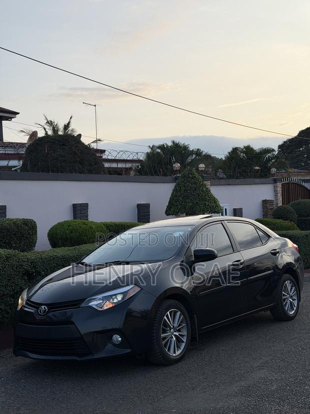 Toyota Corolla LE 4dr Sedan (1.8L 4cyl CVT) 2015 Black