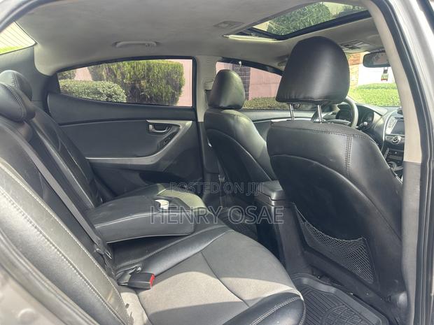 Hyundai Elantra GLS Sedan FWD (1.8L 4cyl 6A) 2013 Gray