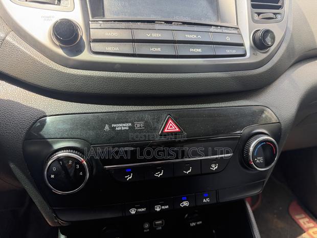 Hyundai Tucson SE AWD 2018 Blue