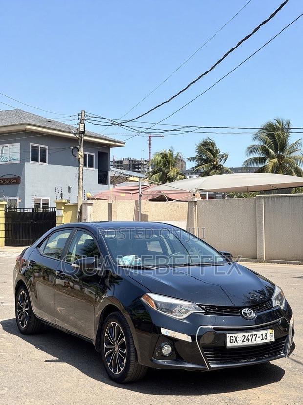 Toyota Corolla S 4dr Sedan (1.8L 4cyl CVT) 2014 Black